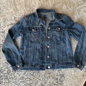 GAP Denim Jacket Size Small